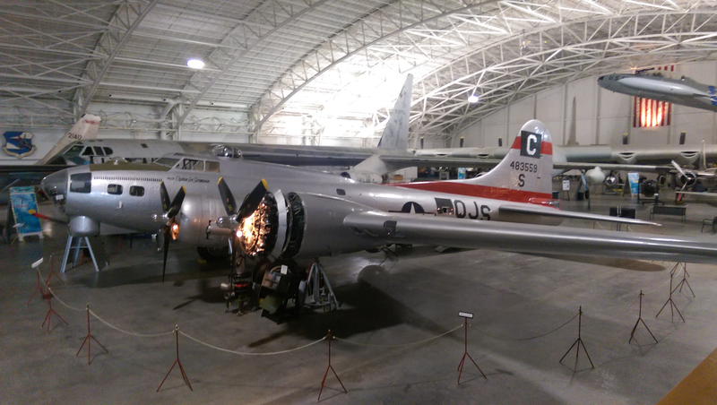Illustration for article titled Strategic Air/Space Museum Photodump